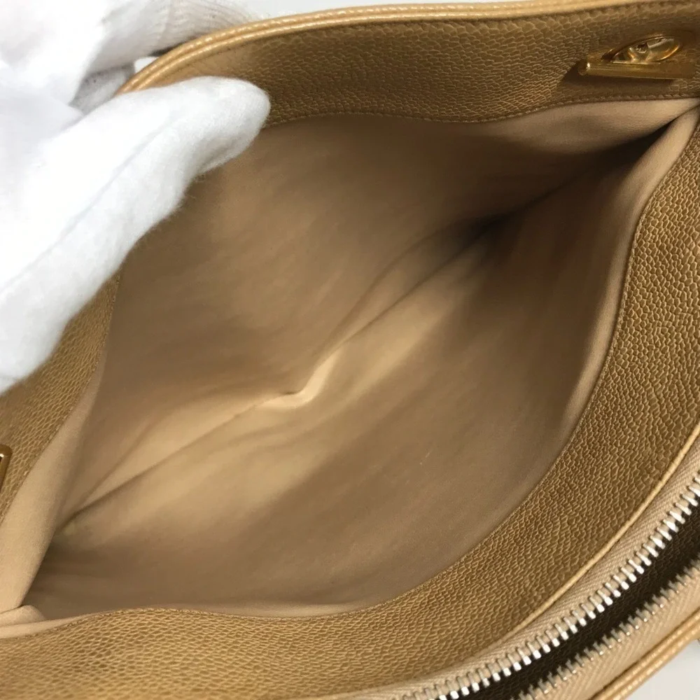 CHANEL Vintage Cream Caviar Leather Logo Shoulder Bag